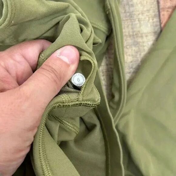 Lululemon Align Bodysuit Bronze Green Women’s Sz 6 - Picture 8 of 8